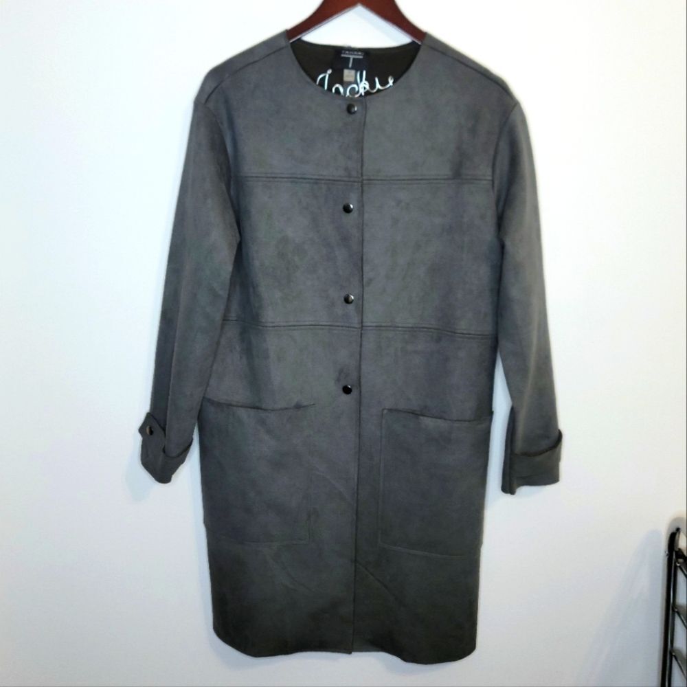 Tahari Gray Faux Suede Jacket Minimalist Button Front Pockets Size Small
